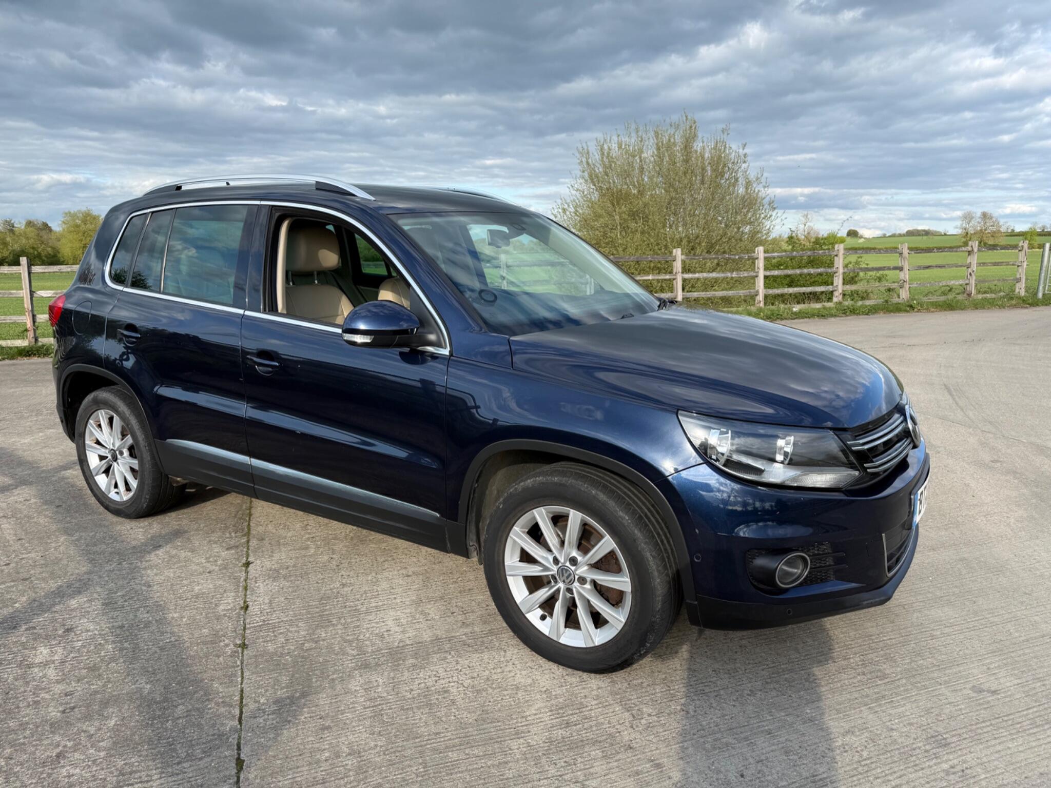 Volkswagen Tiguan 2.0 TDI BlueMotion Tech SE 4WD Euro 5 (s/s) 5dr — photo 55 of 100
